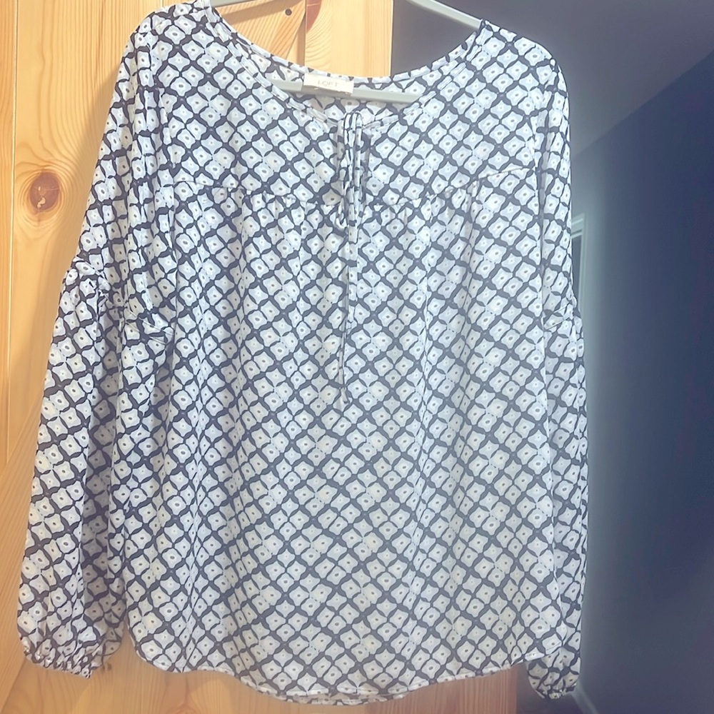 Lovely Loft blouse